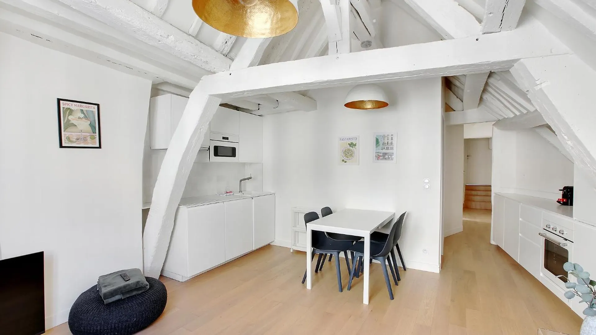Charmant Appartement - Notre-Dame Paris 0*,  France